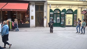 vaci street downtown apartments