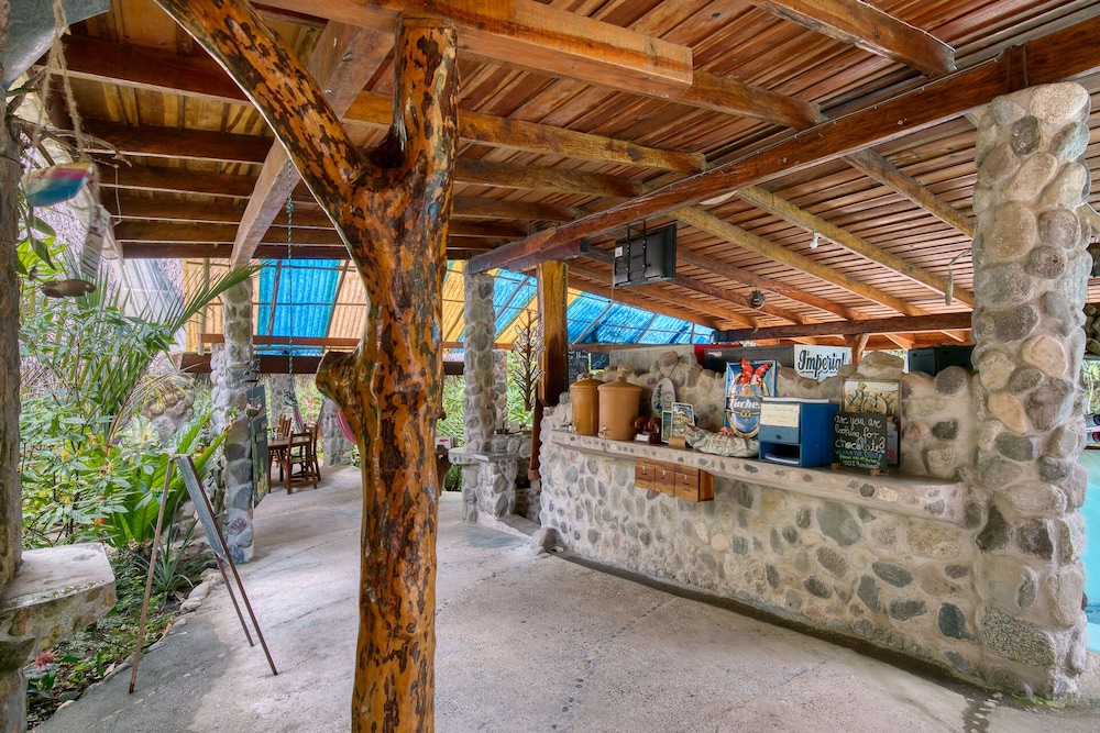 Omega Tours Adventure Company & Eco Jungle Lodge,El Perú>>Atlantida,4 star
