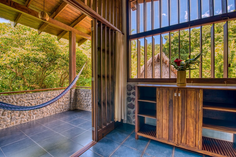 Omega Tours Adventure Company & Eco Jungle Lodge,El Perú>>Atlantida,4 star