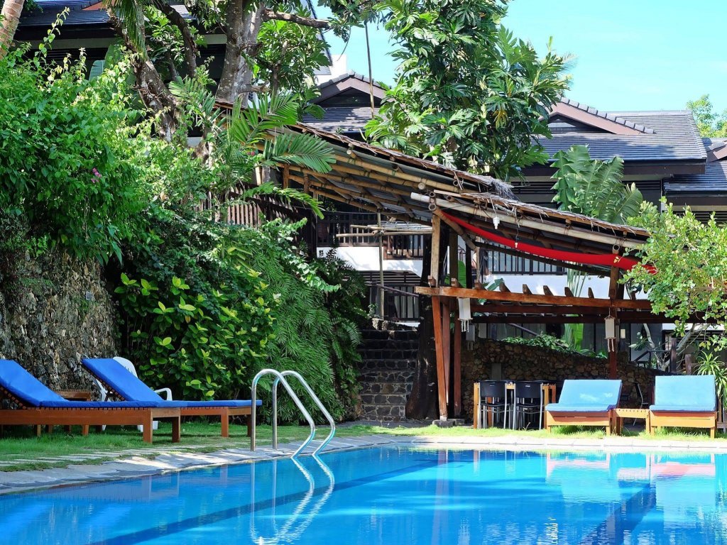 the strand boracay