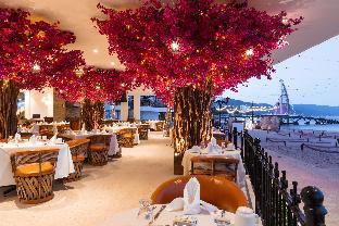 Playa Los Arcos Hotel Beach Resort & Spa,Near Los Muertos Pier,4 star