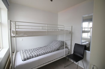 steinaskjol apartments strandgata