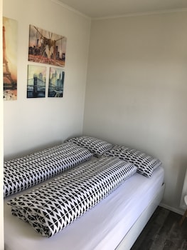 steinaskjol apartments strandgata