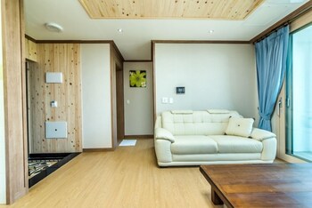 sea and wave pension