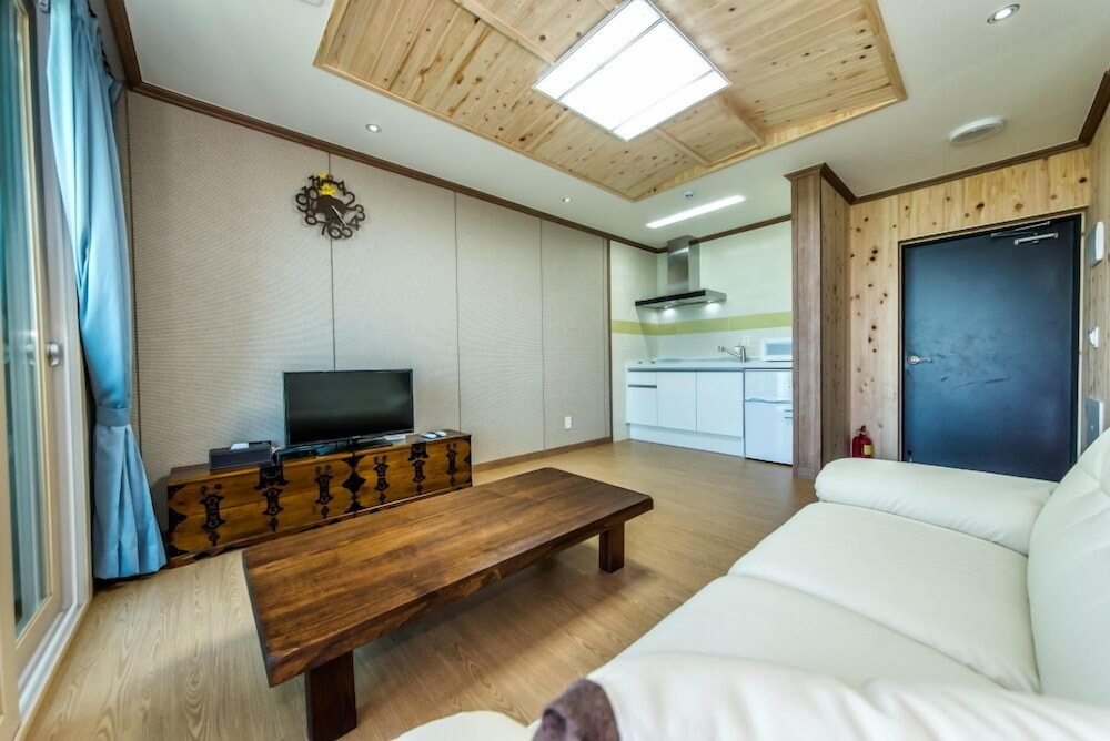 sea and wave pension