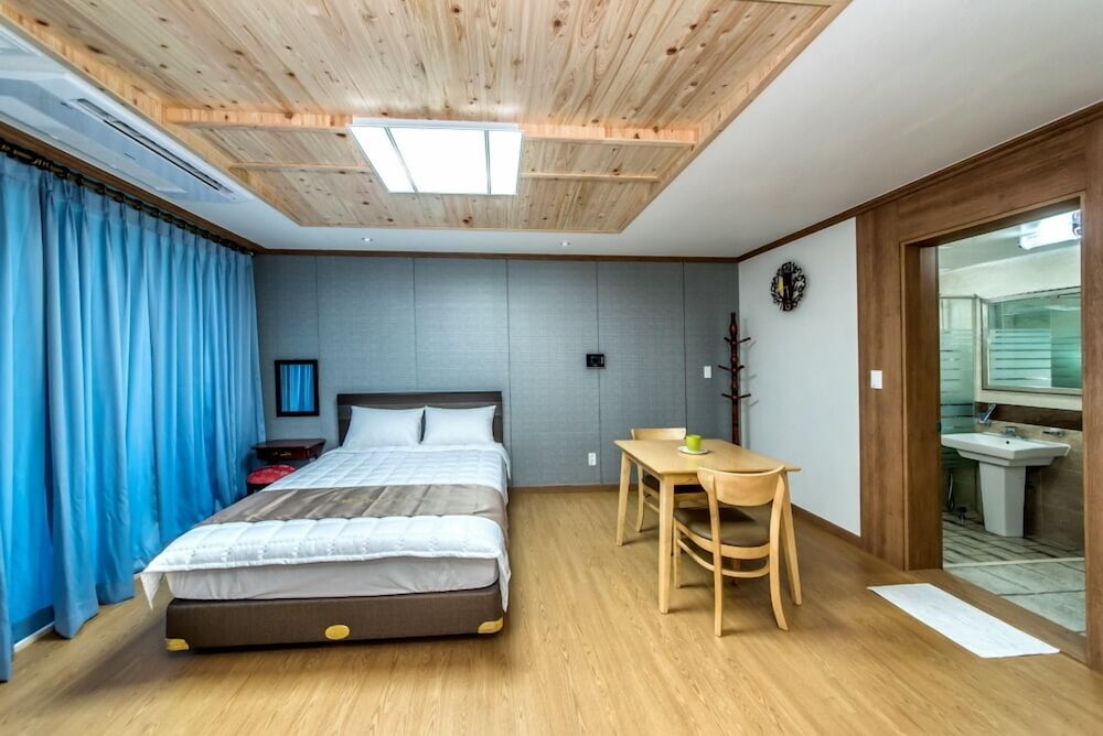 sea and wave pension