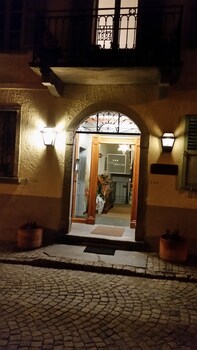 hotel soazza
