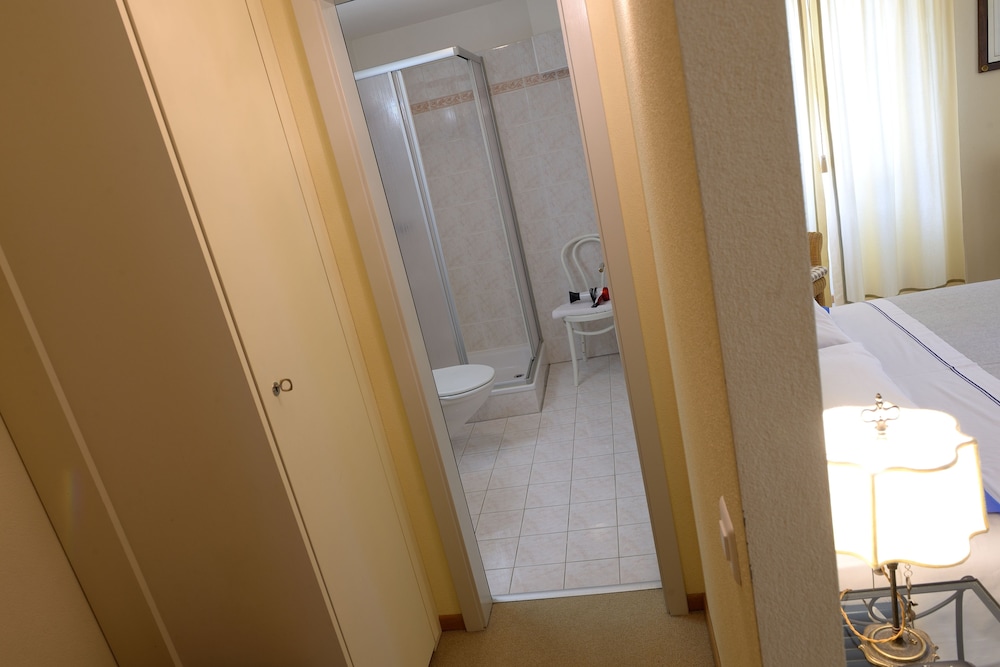 hotel soazza