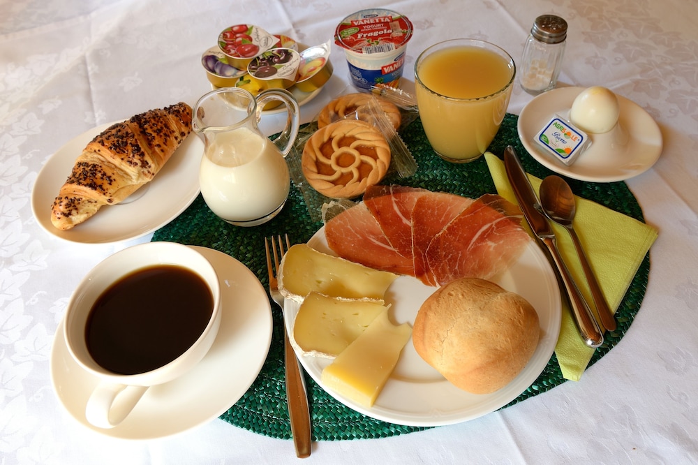 hotel soazza