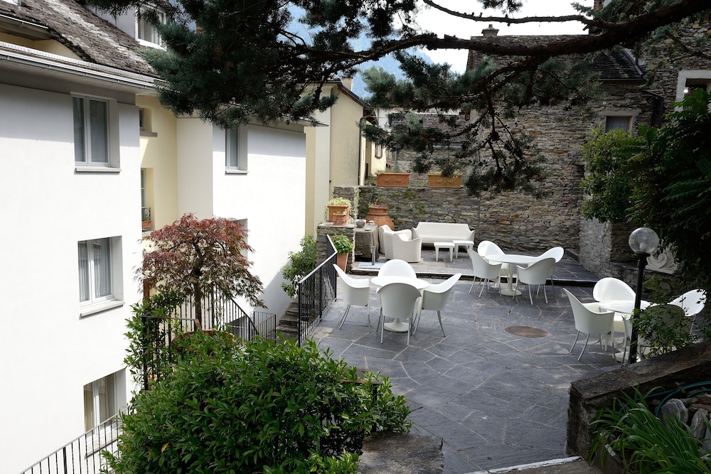 hotel soazza