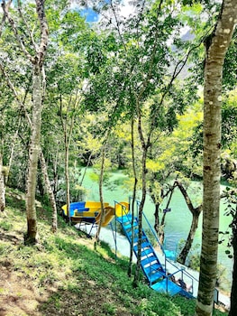 hostal oasis the traveler hostel