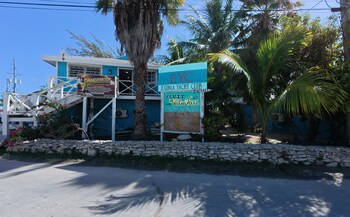 exuma yacht club resort and marina limited