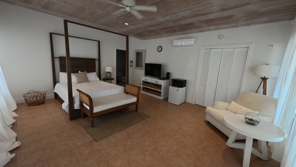 exuma yacht club resort and marina limited