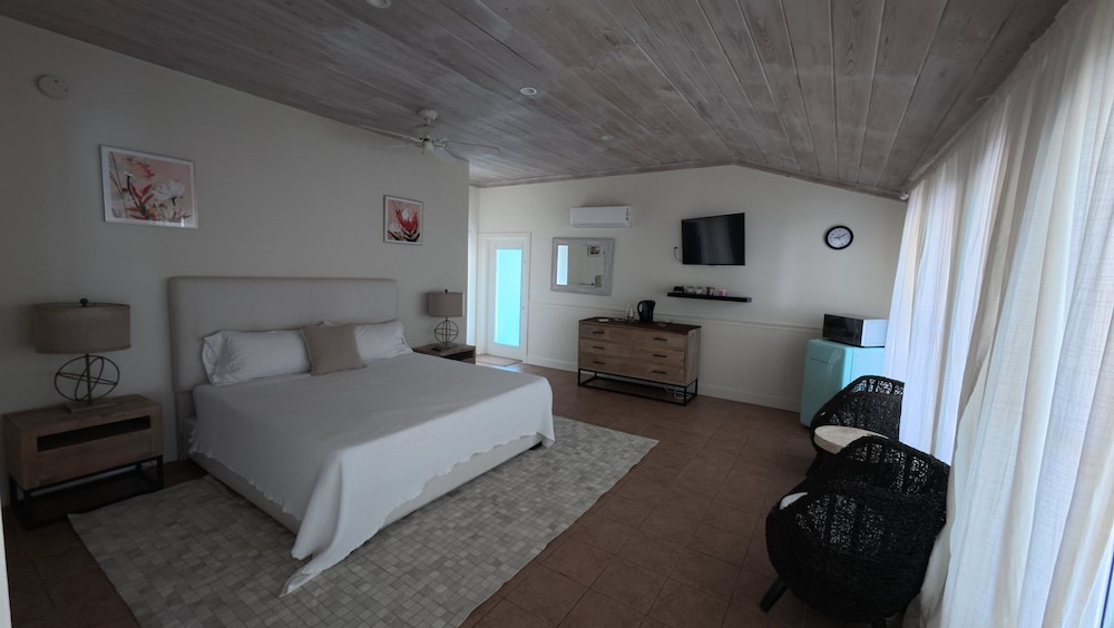 exuma yacht club resort and marina limited