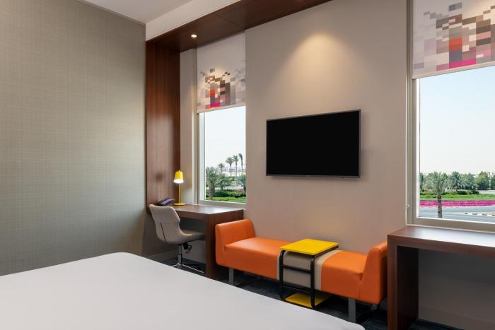 aloft dubai south