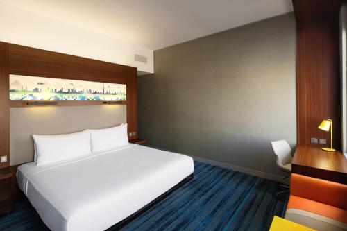 aloft dubai south