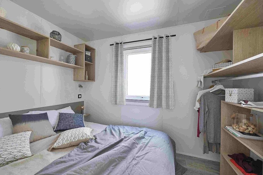 Camping Bella Vista,Corsica>>Calvi,3 star