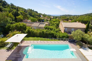 La Villa Louancelie,Rayol-Canadel-Sur-Mer>>Cavalaire-Sur-Mer,1 star