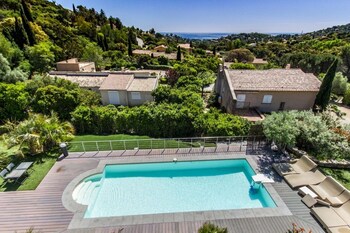 La Villa Louancelie,Rayol-Canadel-Sur-Mer>>Cavalaire-Sur-Mer,1 star
