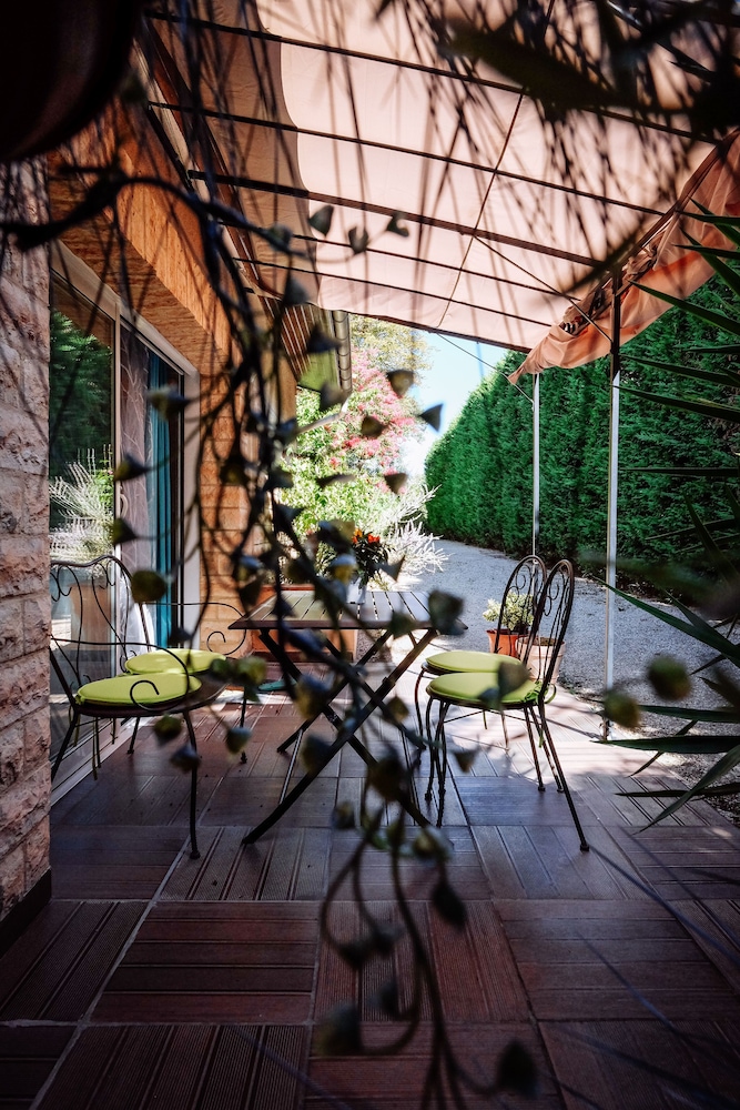 la villa des violettes