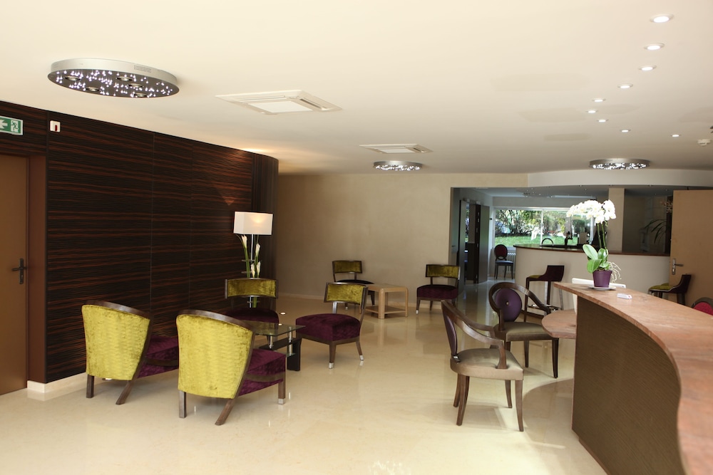 hotel les trois roses grenoble meylan