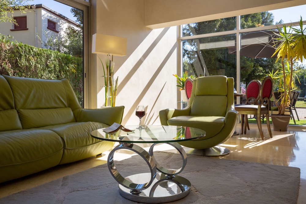 hotel les trois roses grenoble meylan