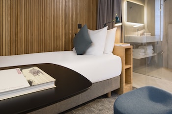 drawing hotel