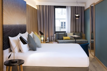drawing hotel