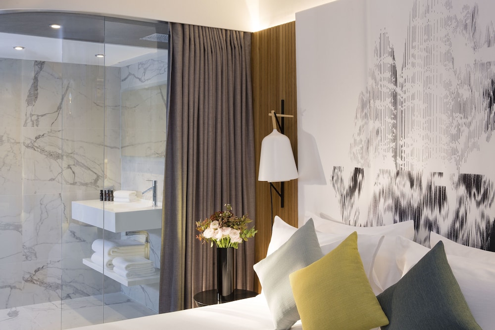 drawing hotel