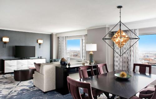 hilton baltimore inner harbor