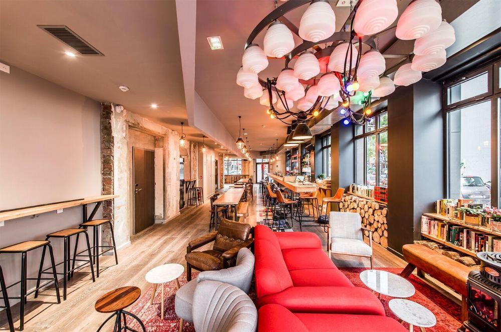 the people paris belleville ex les piaules hostel