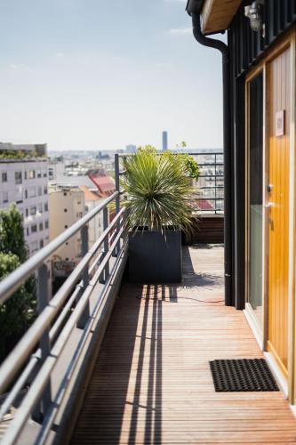 the people paris belleville ex les piaules hostel