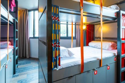 the people paris belleville ex les piaules hostel