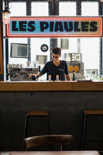 the people paris belleville ex les piaules hostel