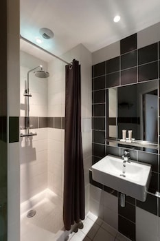 the people paris belleville ex les piaules hostel