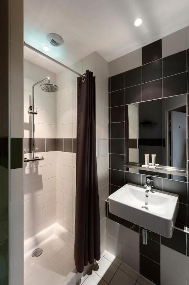 the people paris belleville ex les piaules hostel