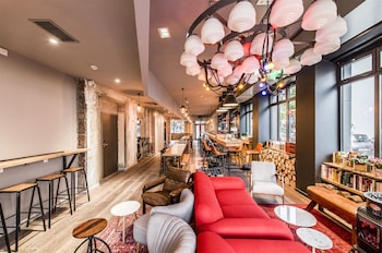 the people paris belleville ex les piaules hostel