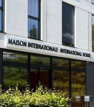 adonis dijon maison internationale