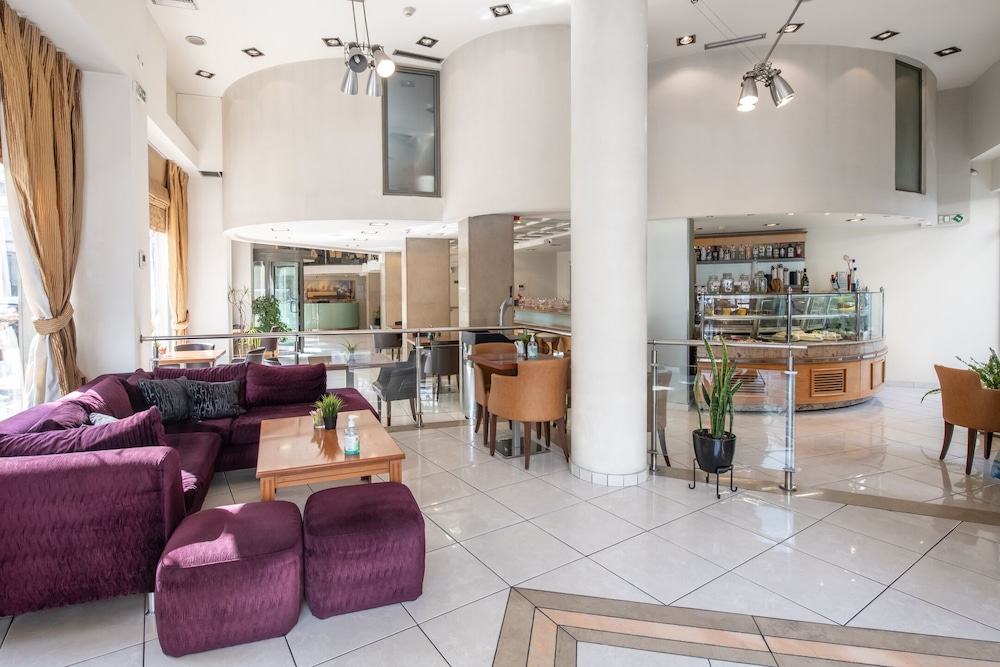 golden city hotel