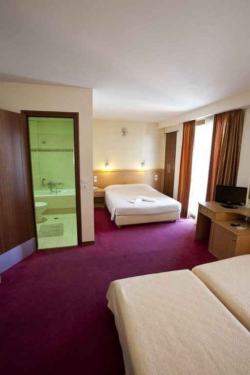 golden city hotel