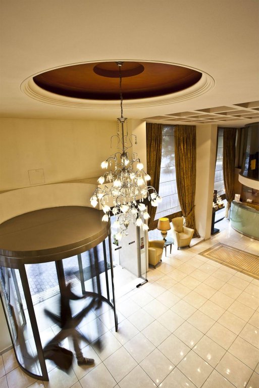 golden city hotel