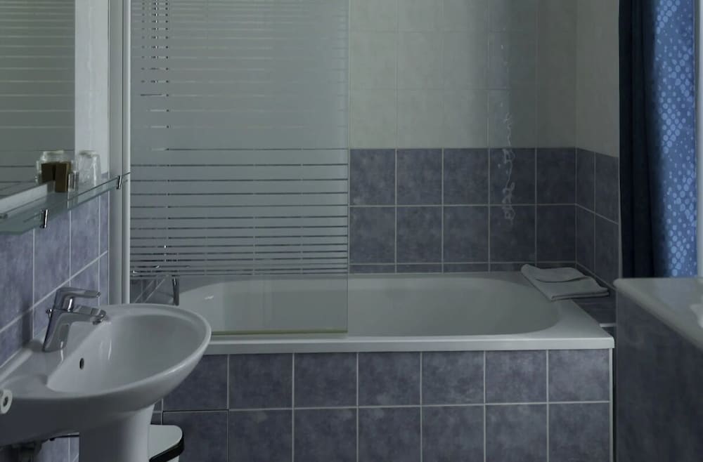 hotel de paris la defense