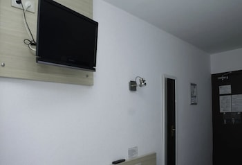 hotel de paris la defense