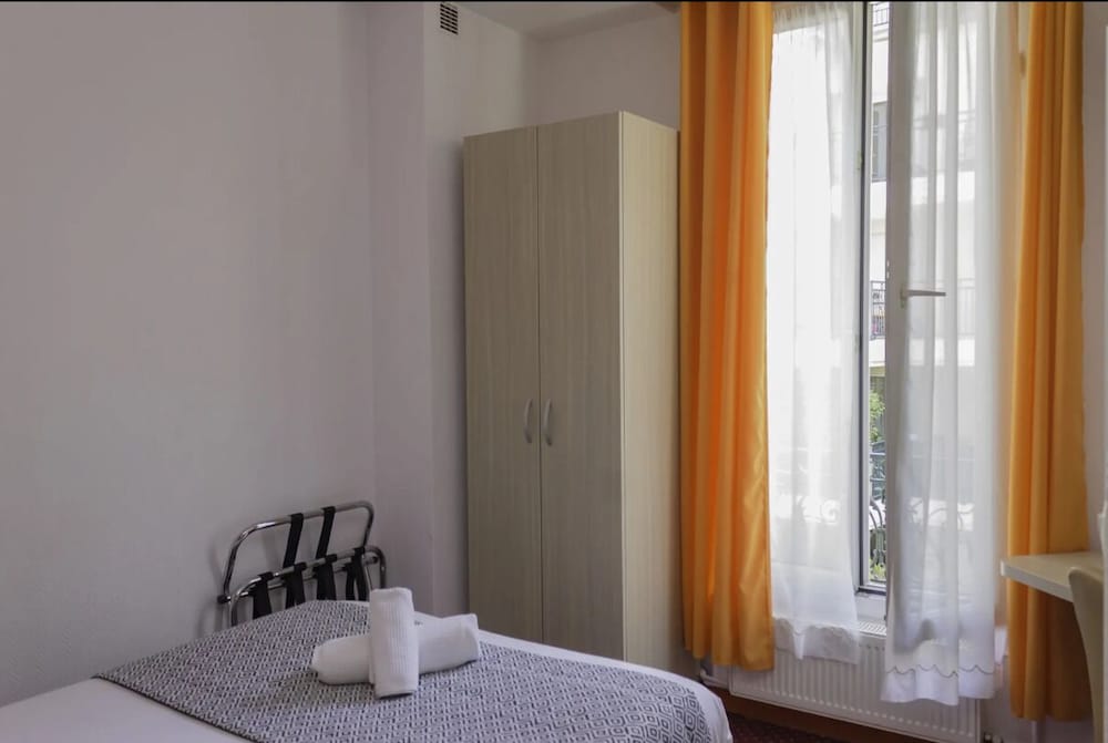 hotel de paris la defense