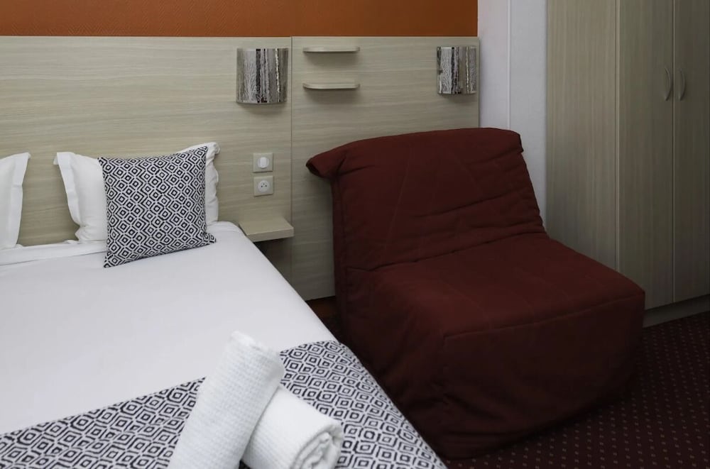 hotel de paris la defense