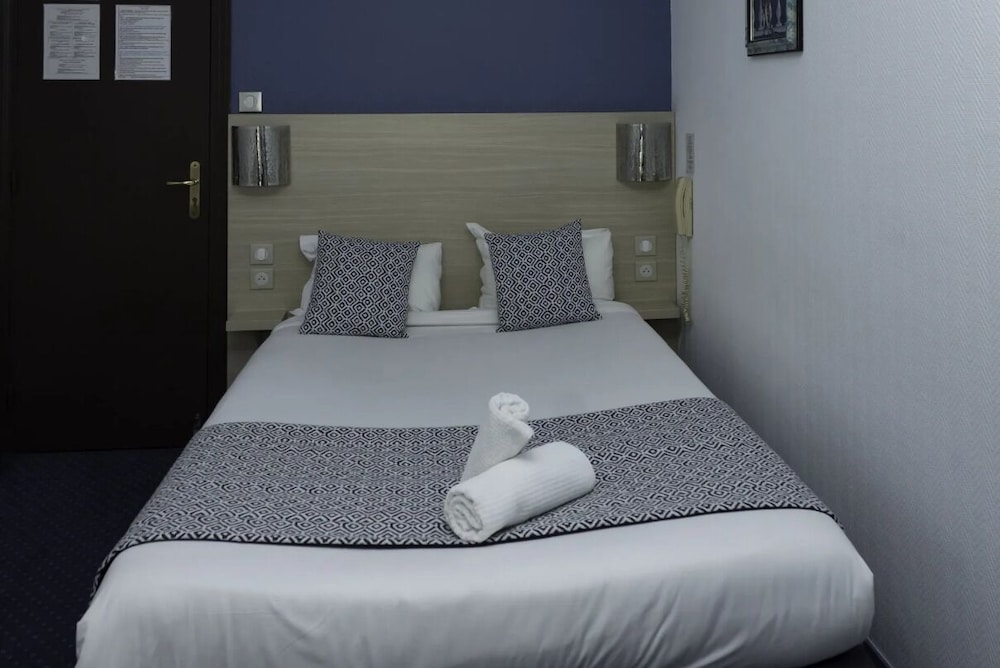 hotel de paris la defense