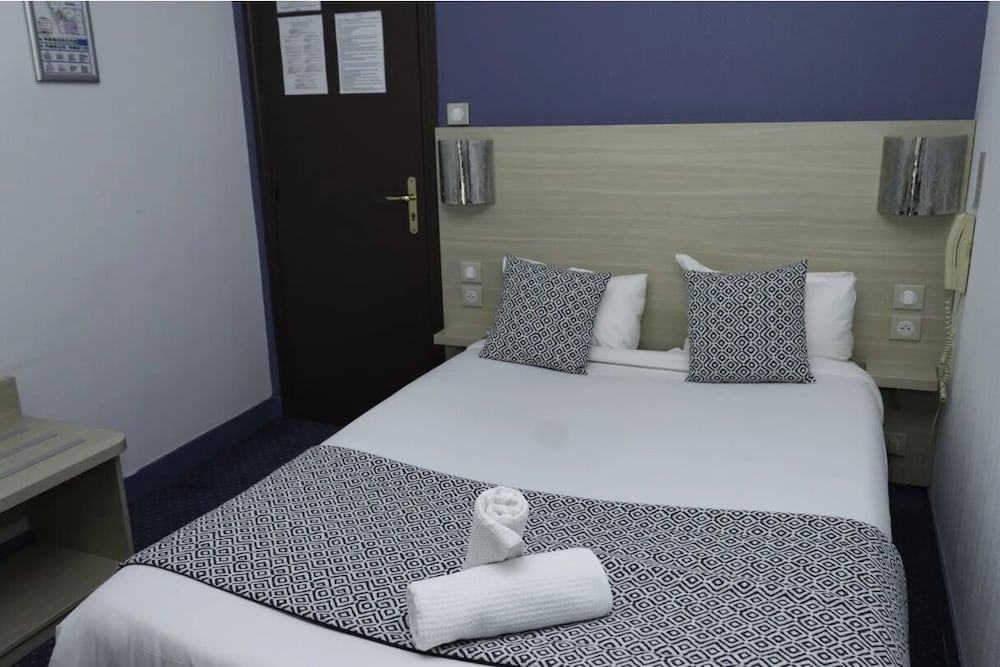 hotel de paris la defense