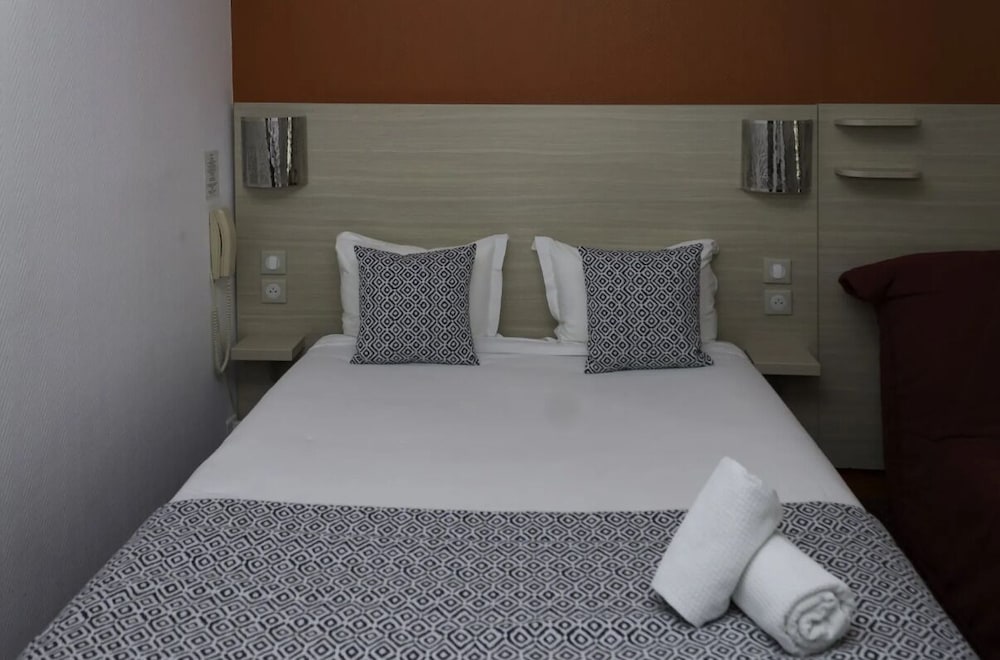 hotel de paris la defense