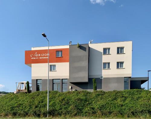 hotel lhorizon restaurant la fougassette