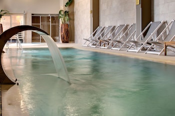 grand hotel des sablettes plage curio collection by hilton